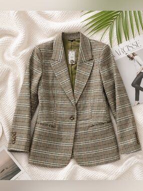 Express Plaid Boyfriend‎ Blazer Jacket Size Medium NWT Neutral Tan Olive